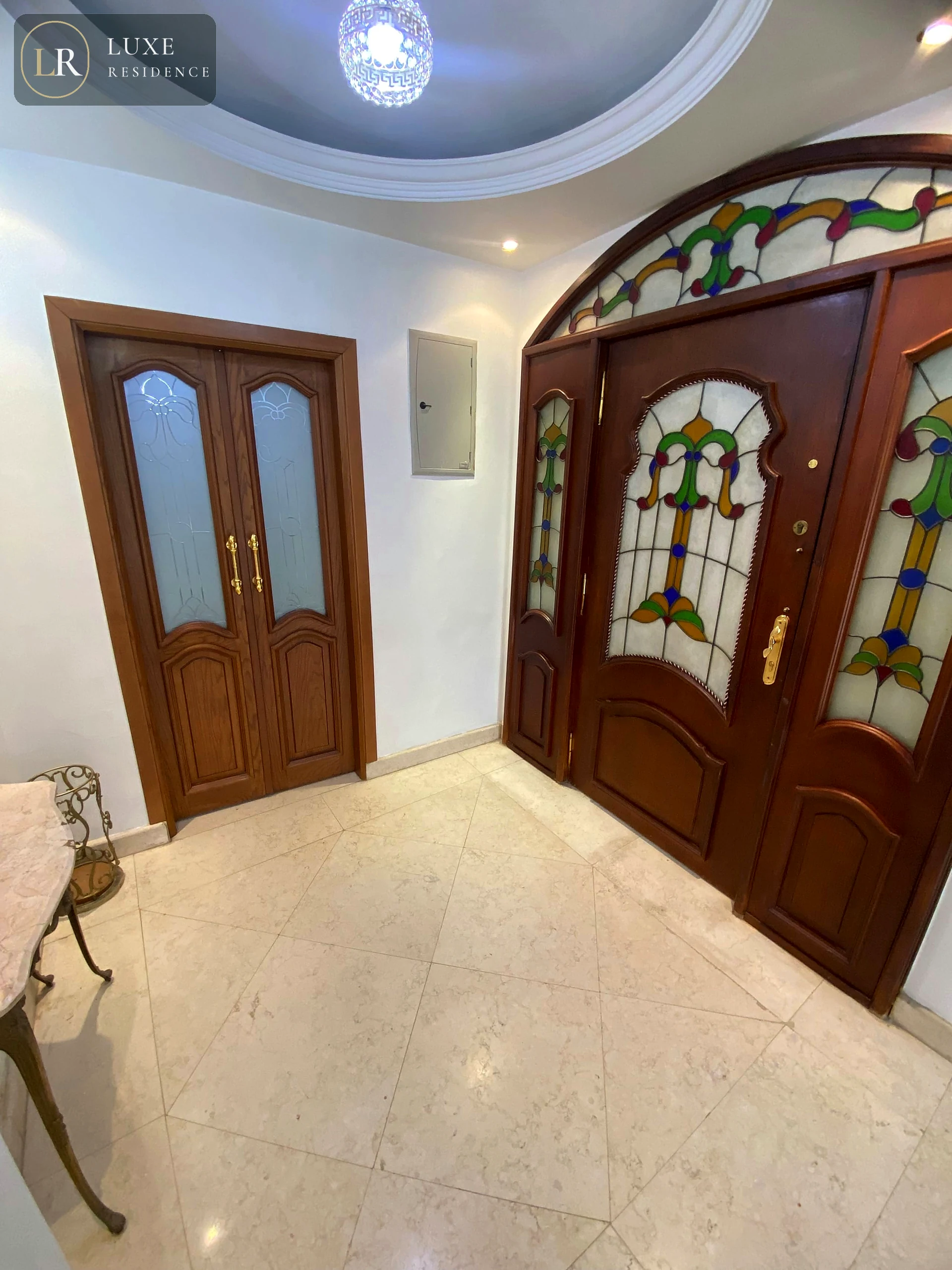 Porch Room 1